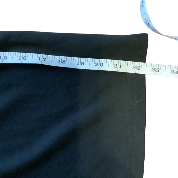 Peck & Peck Women’s Gaucho Length 22.5” Upscale Professional Flowy Pants. - Picture 7 of 7